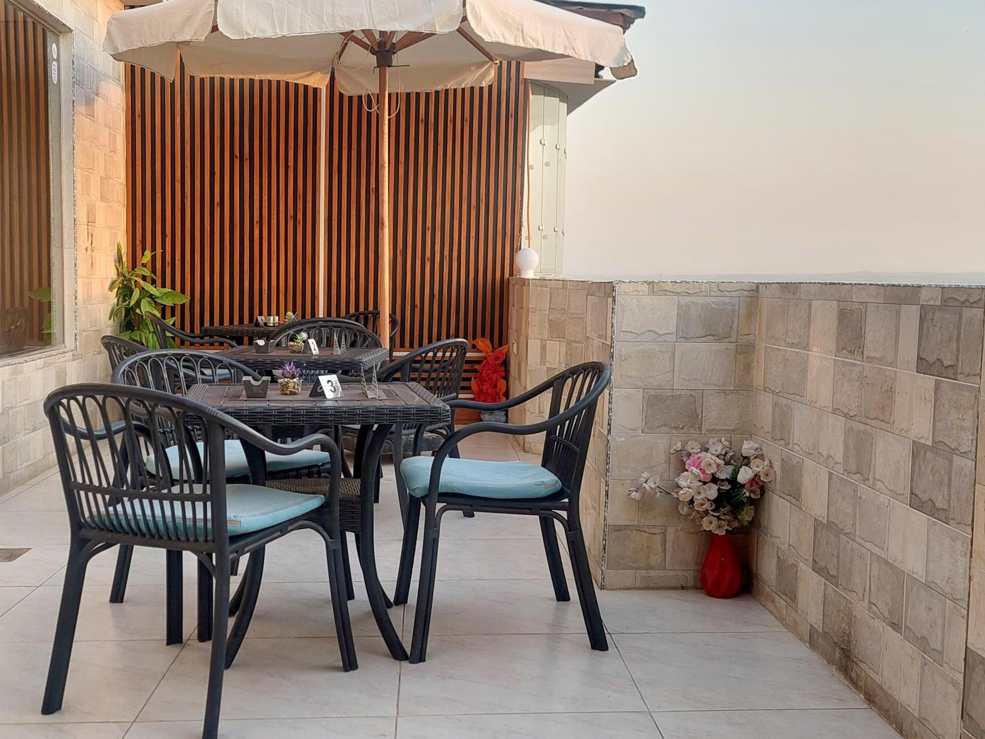 Jumeirah Pyramids View Inn Kafret el-Gabal Kültér fotó